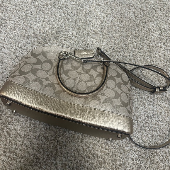 Coach hand bag - Picture 5 of 6